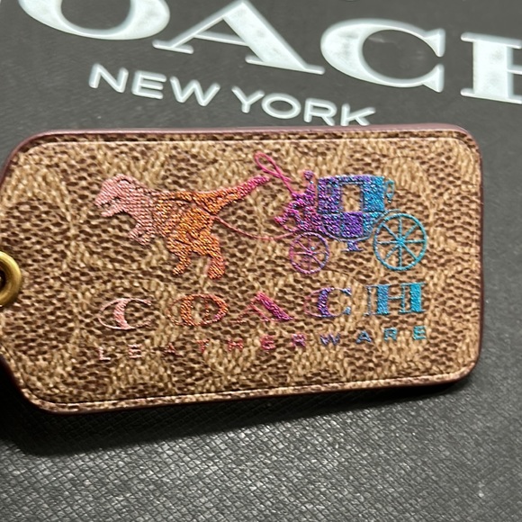 Coach Rexy Carriage Hangtag Signature Canvas Rainbow Glitter Hangtag Bag Charm - Picture 5 of 8